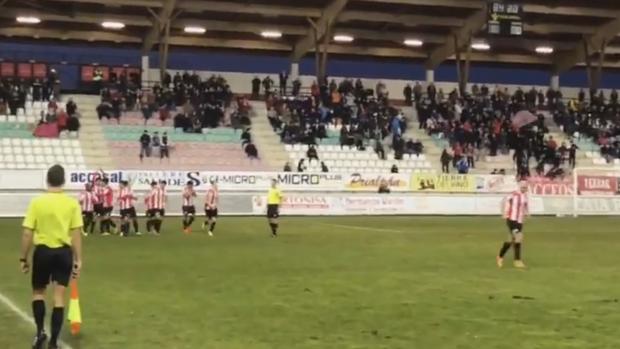 Partido del Zamora CF en el estadio Ruta de la Plata