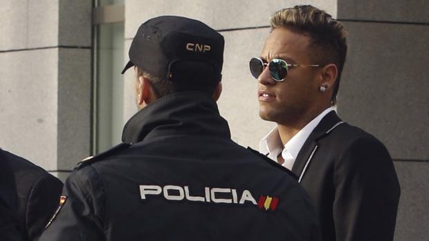 Neymar, a las puertas de la Audiencia Nacional