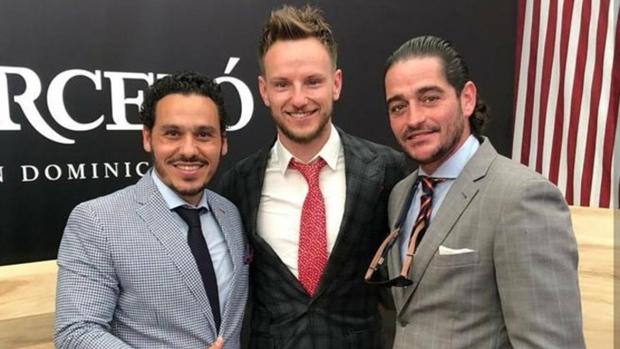 Ivan Rakitic en la Feria de Sevilla al día siguiente de haber sido eliminado por el Liverpool