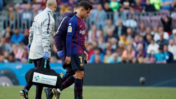 Coutinho se retira lesionado tras una jugada ante el Getafe