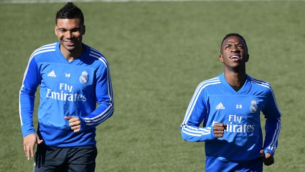 Casemiro y Vinicius, durante un entrenamiento en Valdebebas