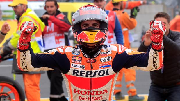 Marc Máarquez celebra su triunfo en Le Mans