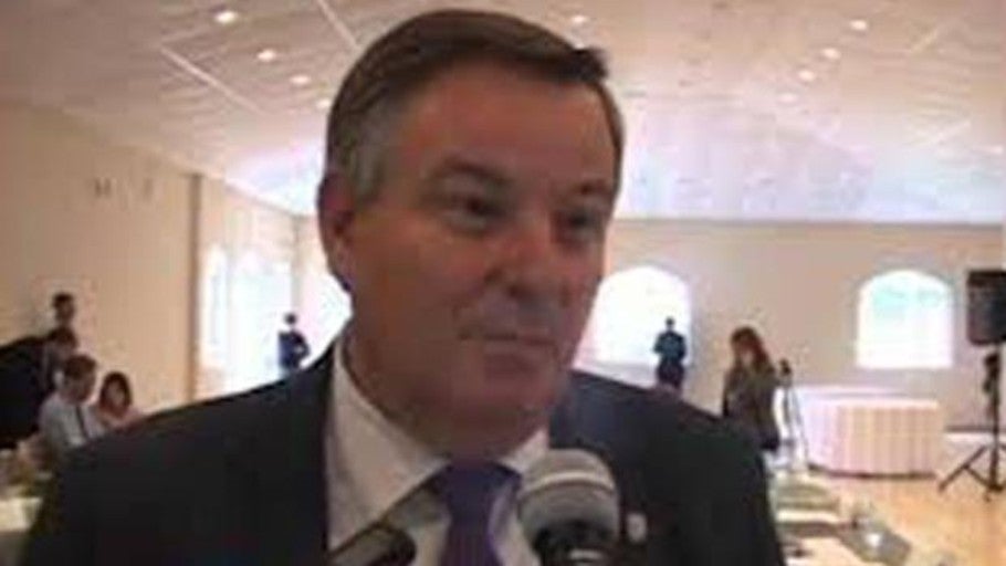 Condenado por prevaricación el juez que se reunió con Villar