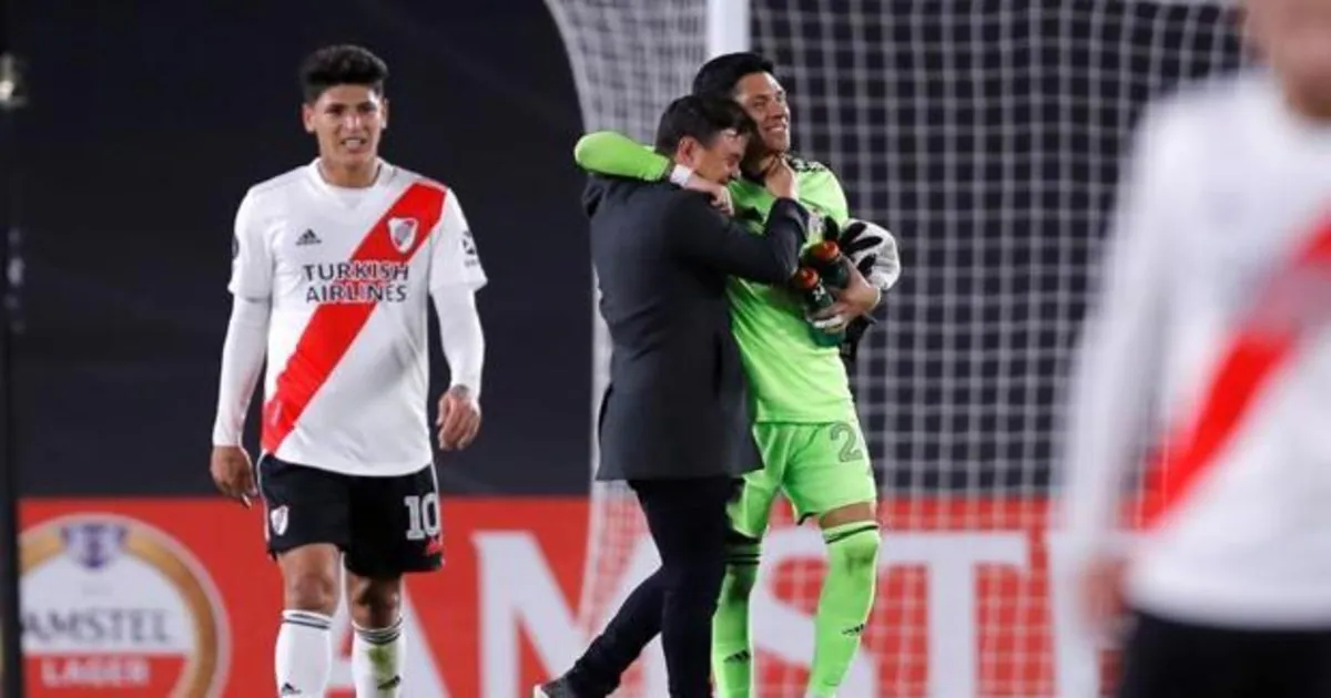 Propiedad proteína doble Un partido para la historia: River Plate gana sin portero