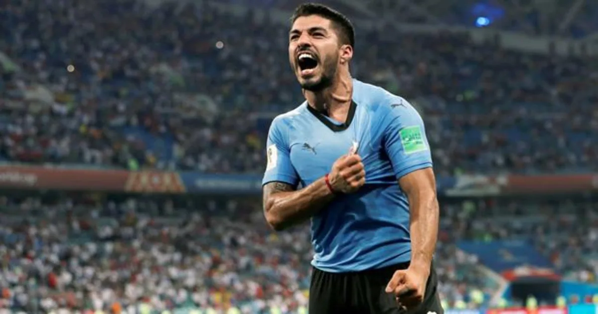 FIFA le exige a Uruguay retirar de su escudo las dos estrellas de