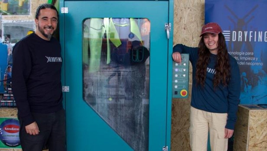 Dryfing presents the first machine that washes and dries wetsuits