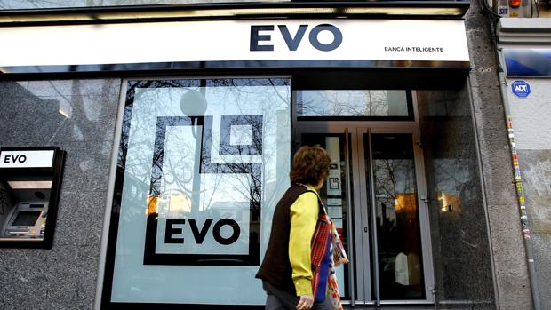 La entidad se quedará con solo cinco oficinas en Madrid, Barcelona, Bilbao, Valencia y Sevilla
