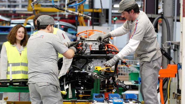 Entre los componentes de la oferta, según este informe, destacaría la utilización «más intensiva y eficiente» del capital productivo