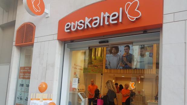 Euskaltel ha elevado tanto los ingresos del negocio residencial (un 17,2 % hasta los 348,6 millones), como del negocio empresa (un 17,8 %) y del mayorista (17,2 %)