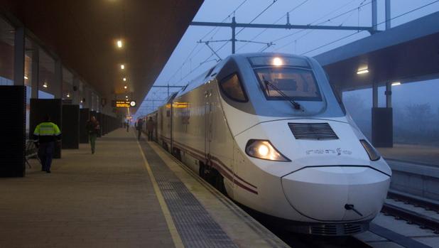 El comité de empresa de Renfe está integrado por cuatro miembros de Semaf, tres de UGT, tres de CCOO, dos de CGT y 1 de SF-Intersindical.
