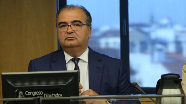 El expresidente del Popular Ángel Ron, durante su comparecencia en el Congreso de los Diputados