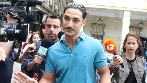 El abogado de Alfonso Jesús Cabezuelo ha calificado de «barbaridad» el expediente abierto por Protección de Datos