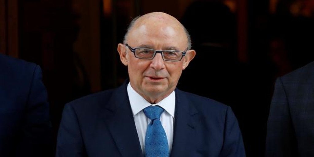 Cristóbal Montoro «No tiene sentido aplicar la regla de gasto ante una