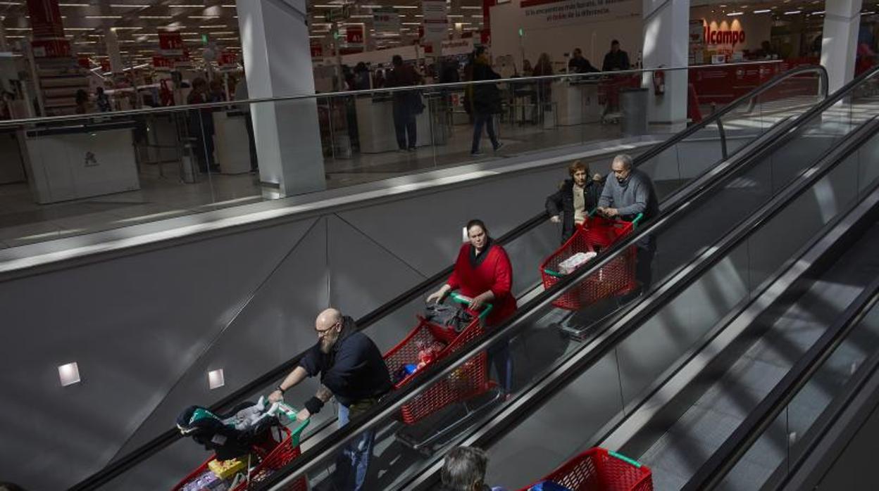 La Lista De Los Supermercados M S Caros Y M S Baratos En Hasta Euros De Ahorro Al A O