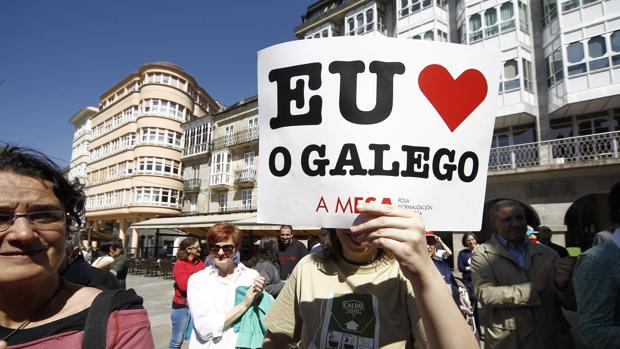 Todos partidos incluyen en sus programas sus proyectos sobre política lingüística