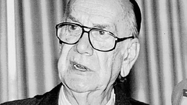 Camilo José Cela, en 1994