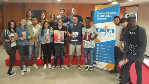 Sexo Adolescente - El Consejo de la Juventud de Alicante recurre a un actor ...