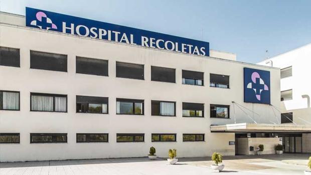 Entrada al Hospital Recoletas de Cuenca