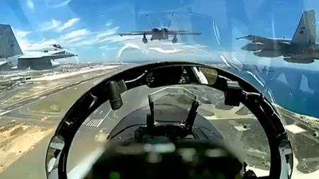 Imagen - Aviones F-18 sobre la Base de Gando, Gran Canaria, este sábado
