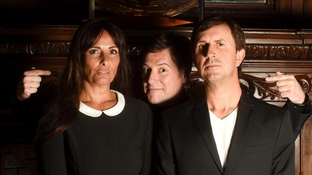 Carlos Latre junto a Mónica Pérez y Jordi Ríos