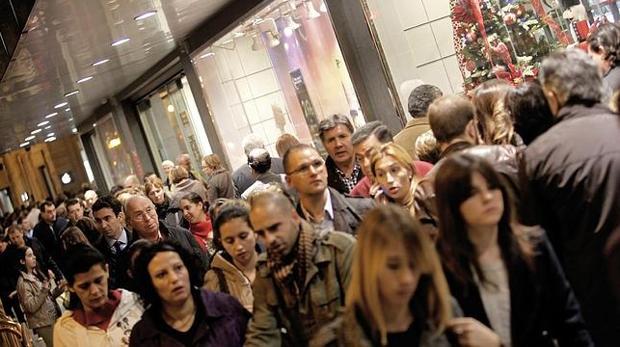 Imagen del exterior de una gran superficie comercial del centro de Valencia