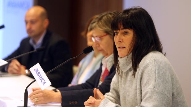 Rita Míguez, presidente de Anmupesca, y Rosa Quintana