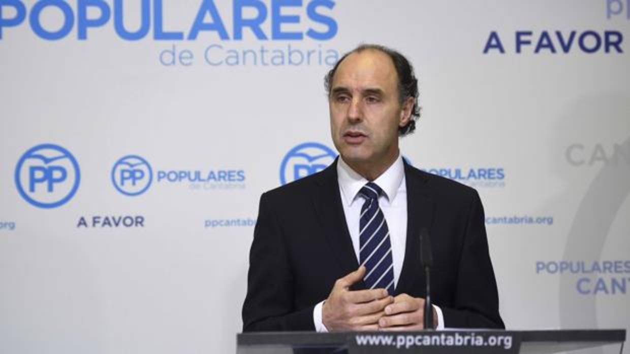 Ignacio Diego, expresidente del PP y del Gobierno cántabro, dejará la