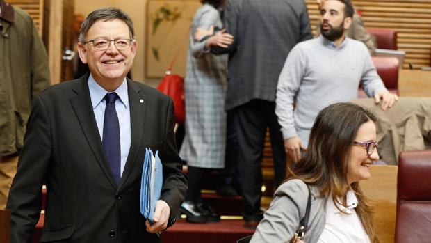Ximo Puig y Mónica Oltra, en las Cortes Valencianas en una imagen de archivo