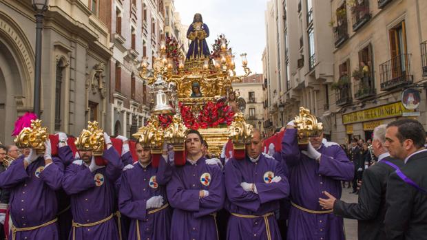 Jesús de Medinaceli, en andas tras su salida de la Basílica de Jesús