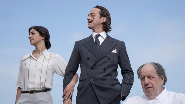 Eulàlia Ballart, Joan Carreras y Josep Maria Pou, en un momento de la película