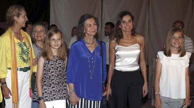 La Familia Real