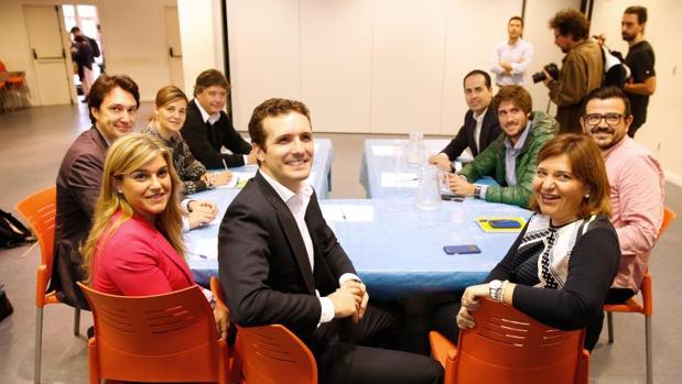 Pablo Casado con Bonig y otros dirigentes del PP en Valencia