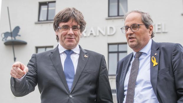 El expresidente catalán , Carles Puigdemont, y el presidente de la Generalitat, Quim Torra, en Bélgica