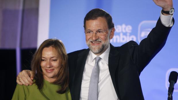 Rajoy, con su esposa Elvira Fernández, ras ganar las elecciones de 2011