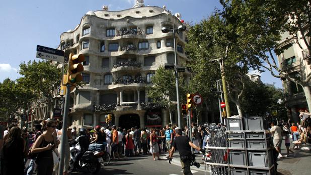 Rodaje de «Vikcy Cristina Barelona» junto a La Pedrera