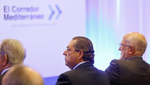 Imagen de Juan Roig y Vicente Boluda durante un acto sobre el Corredor Mediterráneo