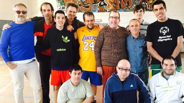 Javier Fesser y Javier Gutiérrez, junto a los actores protagonistas