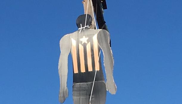 Imagen de uno de los muñecos