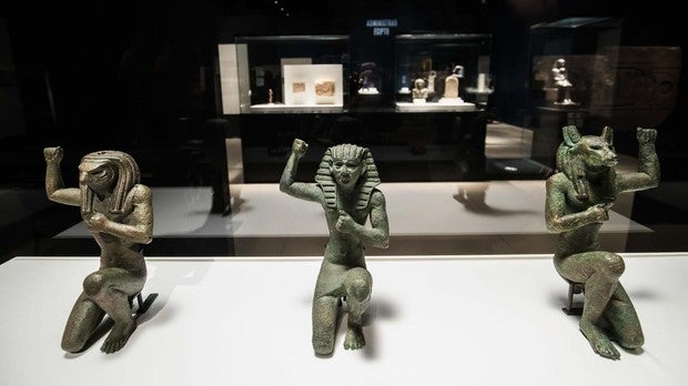 Algunos de los objetos expuestos en la muestra