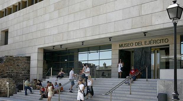 Entrada del Museo del Ejército
