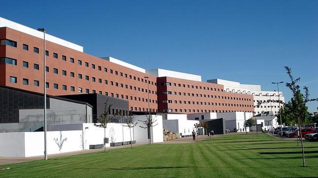 Trasladado al hospital de Ciudad Real tras caer desde un andamio de 2 ...