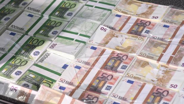 Dinero incautado en otra operación