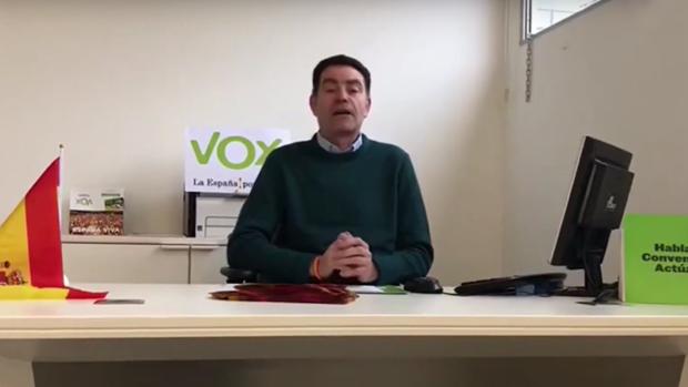 El detenido de Vox en Lérida, José Antonio Ortiz Cambray , en un vídeo en el que se presenta como presidente