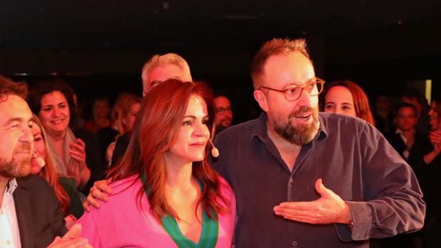 El protavoz de Ciudadanos, Juan Carlos Girauta, con la candidata oficial de Cs para Castilla y León, Silvia Clemente