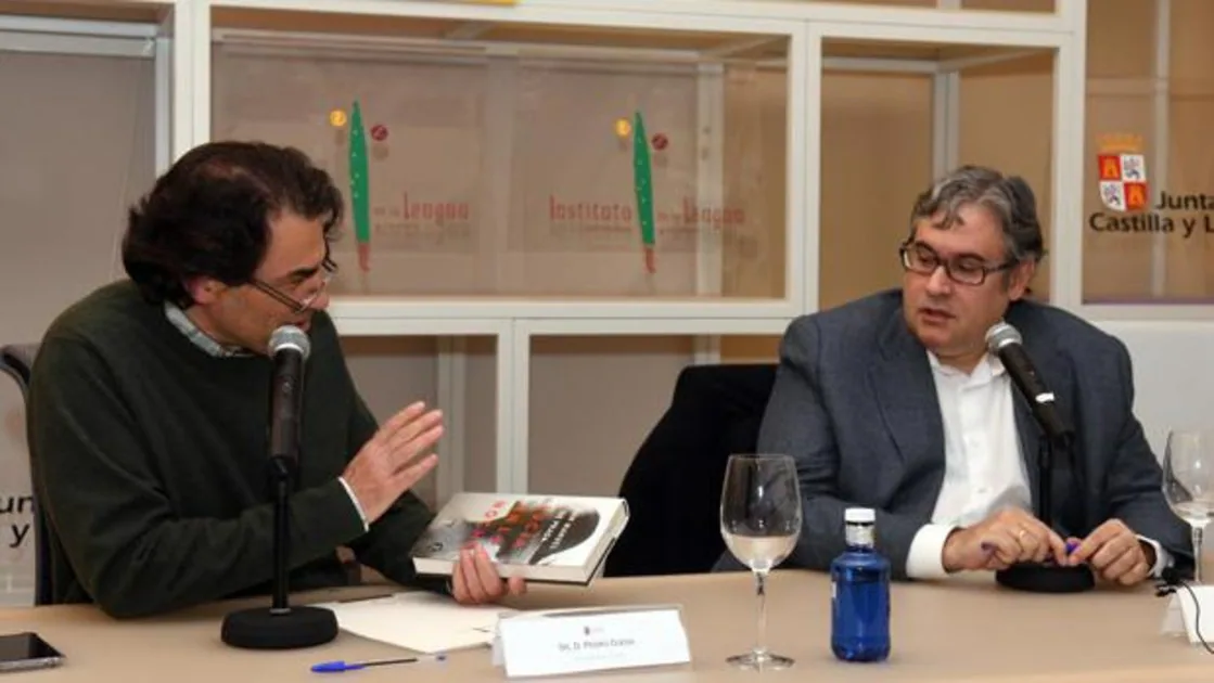 Juan Manuel de Prada presenta su última la novela, «Lucía en la noche», en  Burgos