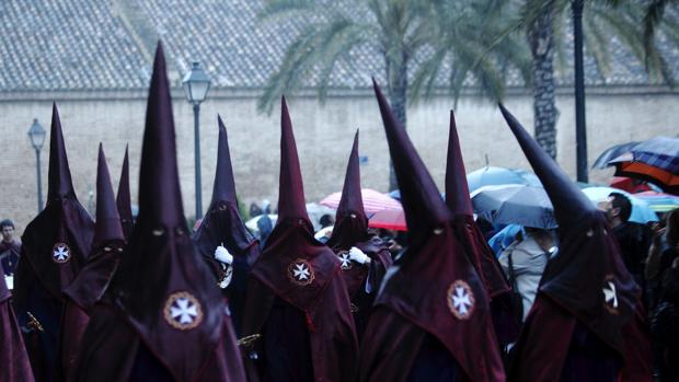 Imagen de una cofradía de la Semana Santa Marinera de Valencia