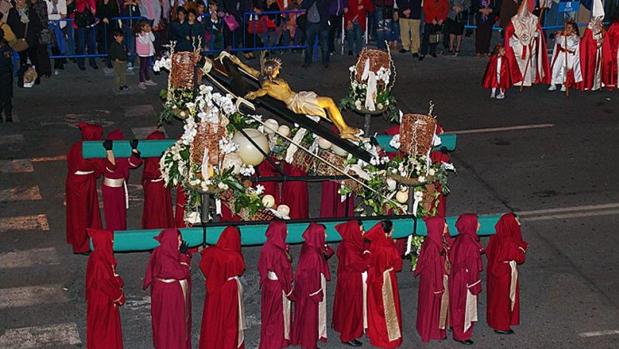 Una de las procesiones del Jueves Santo en Alicante