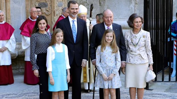 La Familia Real, al completo en Palma de Mallorca en abril de 2018