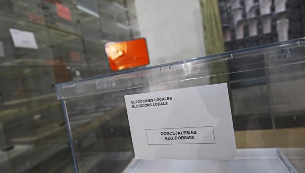 Imagen de una de las urnas que se utilizarán en las elecciones municipales en Valencia
