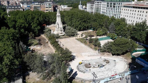 Las obras de la plaza de EspaÃ±a, ya empezadas, que fueron paralizadas por Patrimonio el pasado miÃ©rcoles